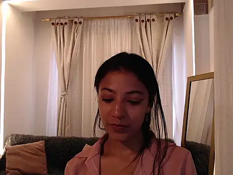 Snapshot of Scarleet_miaa chatting on 05/04/26, 09:17 Scarleet miaa online show from 05/04/26, 09:17