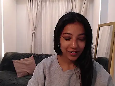 Snapshot of Scarleet_miaa chatting on 05/14/26, 11:02 Scarleet miaa online show from 05/14/26, 11:02