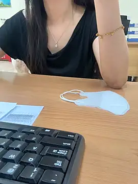 Snapshot of Celeste_SexyY chatting on 04/16/26, 12:44 Celeste SexyY online show from 04/16/26, 12:44