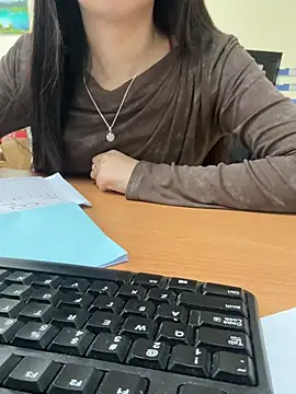 Snapshot of Celeste_SexyY chatting on 03/04/26, 02:30 Celeste SexyY online show from 03/04/26, 02:30