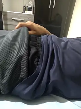 MOREN044 online show from 02/12/26, 01:49