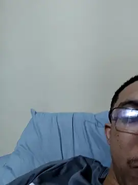 MOREN044 online show from 03/11/26, 02:38