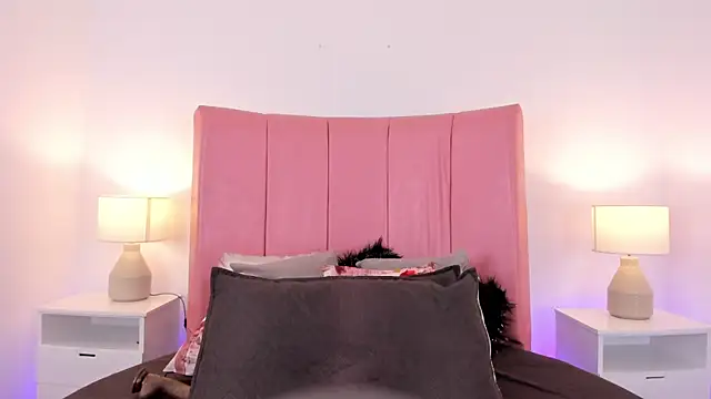 NataliaCollinslim online show from 08/04/26, 04:06