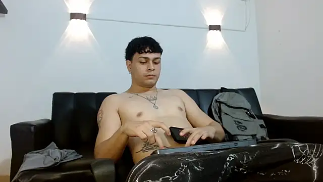 Philip Jons online show from 04/22/26, 08:48