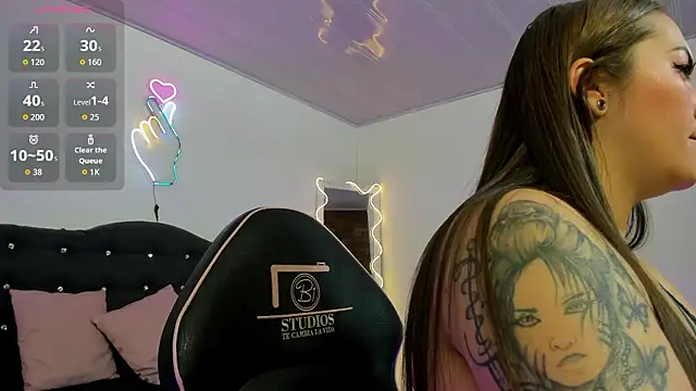 LUNAKITTY TAY online show from 02/27/26, 11:32