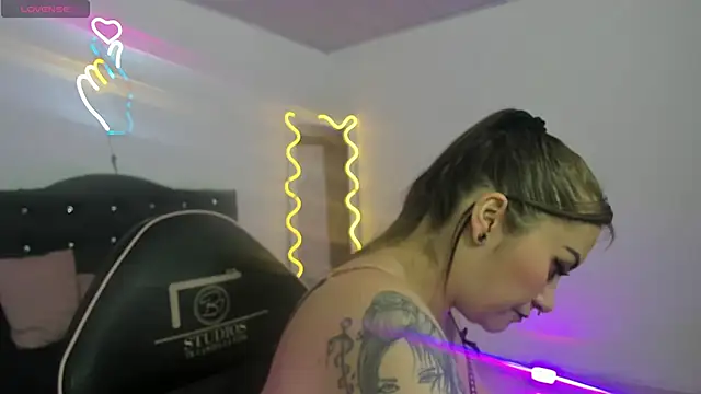 LUNAKITTY TAY online show from 03/02/26, 11:39