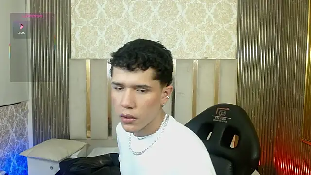 Snapshot of estefan_tay chatting on 02/27/26, 02:34 estefan tay online show from 02/27/26, 02:34