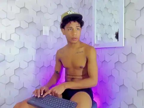 777 dmz  online show from 02/07/26, 01:57