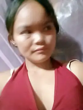 Snapshot of Luminana chatting on 06/30/26, 01:22 Luminana online show from 06/30/26, 01:22