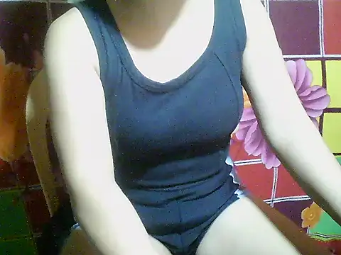 Snapshot of SweetHotBabe18 chatting on 06/12/26, 10:57 SweetHotBabe18 online show from 06/12/26, 10:57