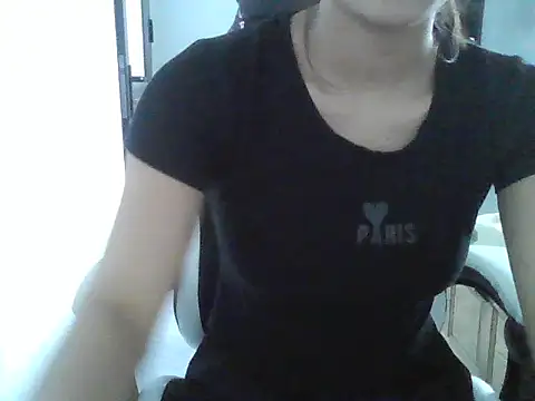 Snapshot of -Nuna- chatting on 03/17/26, 05:54 -Nuna- online show from 03/17/26, 05:54