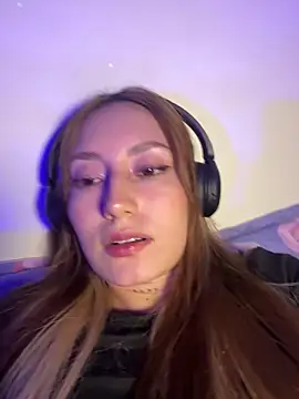 Snapshot of Lis_peach chatting on 02/26/26, 05:29 Lis peach online show from 02/26/26, 05:29