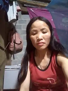 Snapshot of nhynhy11 chatting on 02/14/26, 04:07 nhynhy11 online show from 02/14/26, 04:07