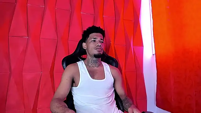 Nehemiaa boy online show from 05/19/26, 02:13