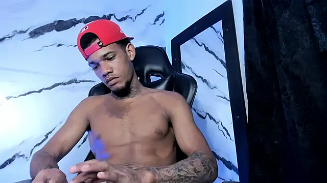 Nehemiaa boy online show from 04/05/26, 10:05