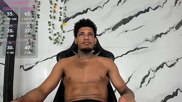 Snapshot of Nehemiaa_boy chatting on 02/24/26, 08:42 Nehemiaa boy online show from 02/24/26, 08:42