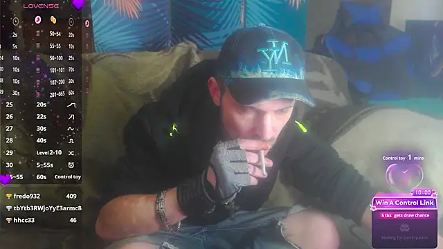 Snapshot of SwatRocShy chatting on 02/08/26, 04:10 SwatRocShy online show from 02/08/26, 04:10