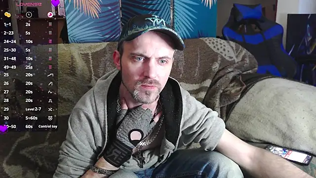 Snapshot of SwatRocShy chatting on 02/11/26, 12:27 SwatRocShy online show from 02/11/26, 12:27