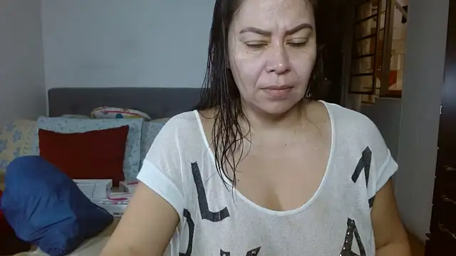 Snapshot of Karo_sexy chatting on 03/09/25, 07:48 Karo sexy online show from 03/09/25, 07:48