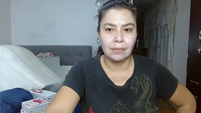 Snapshot of Karo_sexy chatting on 09/30/25, 05:24 Karo sexy online show from 09/30/25, 05:24
