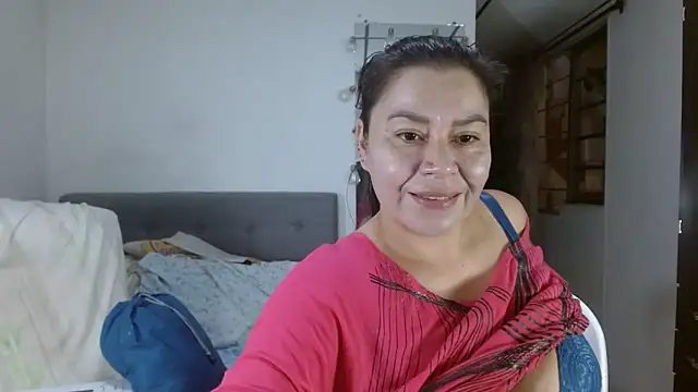 Snapshot of Karo_sexy chatting on 03/12/26, 10:36 Karo sexy online show from 03/12/26, 10:36