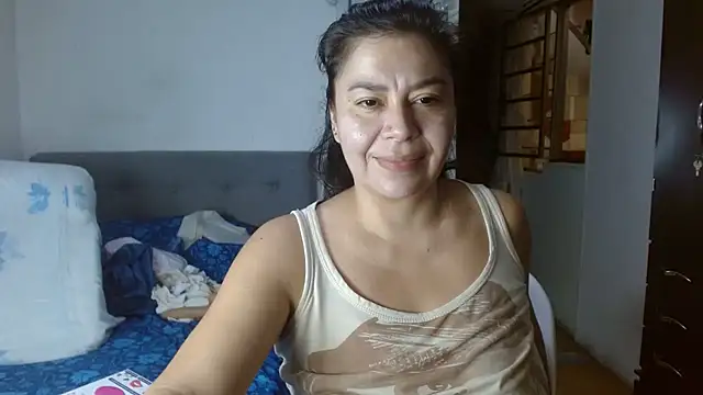 Snapshot of Karo_sexy chatting on 05/18/26, 07:40 Karo sexy online show from 05/18/26, 07:40