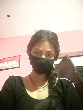 BIG QWEEN NO1 online show from 04/28/26, 12:09