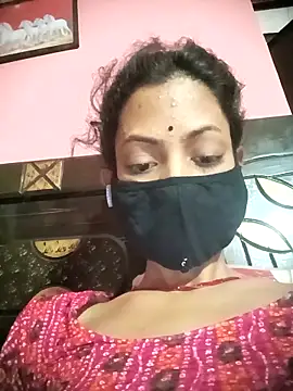 BIG QWEEN NO1 online show from 04/24/26, 10:56