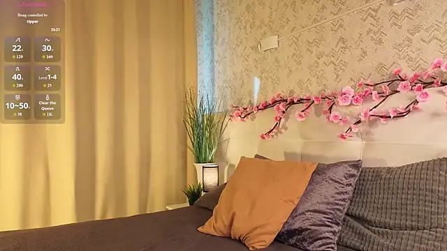 Jenifer lo online show from 04/03/26, 09:27