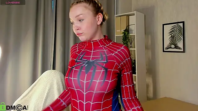 Jenifer lo online show from 03/26/26, 09:18