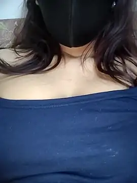 Snapshot of Moody-girl1 chatting on 02/26/26, 05:46 Moody-girl1 online show from 02/26/26, 05:46