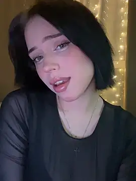  luna fox  online show from 02/17/26, 05:10