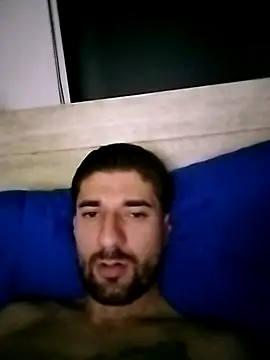 Snapshot of Camilo696903 chatting on 05/18/26, 09:47 Camilo696903 online show from 05/18/26, 09:47