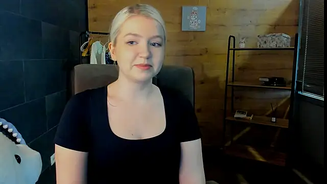 BeckyWashington online show from 06/05/26, 10:21