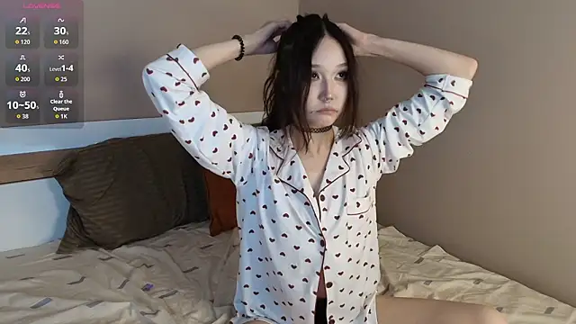 RayReina online show from 02/19/26, 02:36