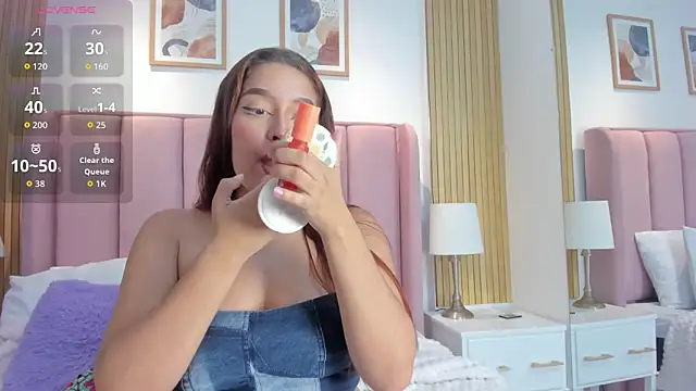 Emily Harpeer online show from 03/15/26, 11:39