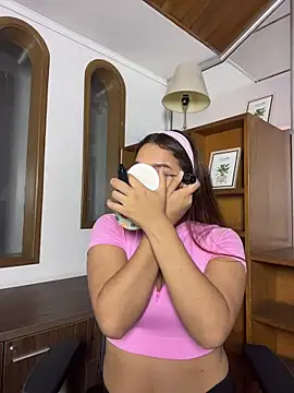 Emily Harpeer online show from 05/29/26, 08:31