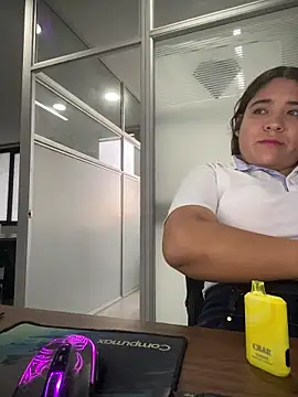 Emily Harpeer online show from 03/04/26, 11:40