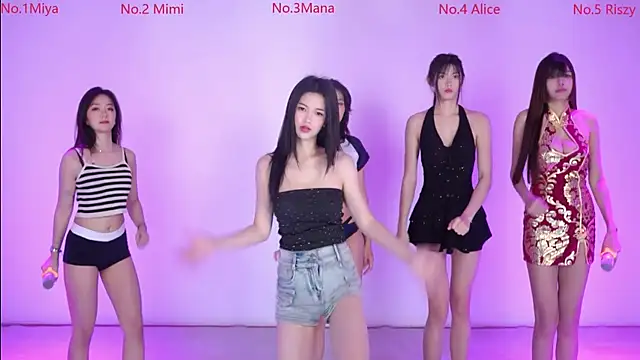 Velvet-girl online show from 02/15/26, 10:25