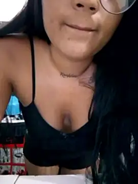 Zoe Renata online show from 04/18/26, 10:17