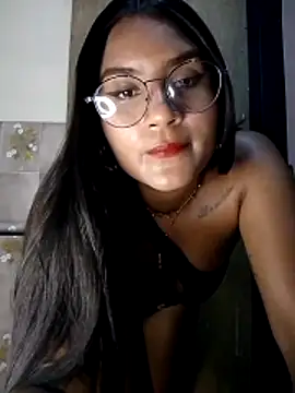 Snapshot of Zoe_Renata chatting on 06/20/26, 03:22 Zoe Renata online show from 06/20/26, 03:22