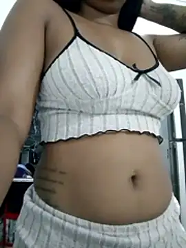 Zoe Renata online show from 04/05/26, 10:33