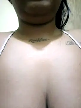 Zoe Renata online show from 05/20/26, 07:27