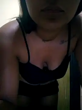 Zoe Renata online show from 05/13/26, 08:10