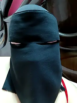 Warda Egy online show from 03/15/26, 10:33