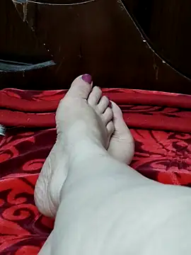 Warda Egy online show from 04/12/26, 09:12