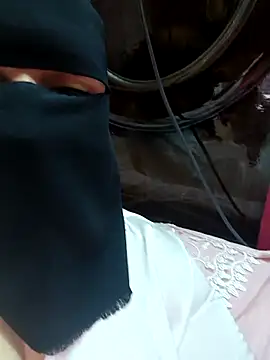 Snapshot of Warda_Egy chatting on 02/20/26, 10:12 Warda Egy online show from 02/20/26, 10:12