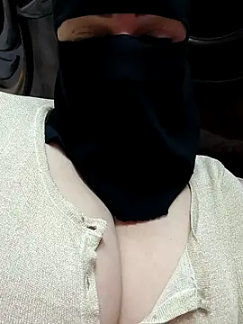 Snapshot of Warda_Egy chatting on 02/20/26, 10:06 Warda Egy online show from 02/20/26, 10:06