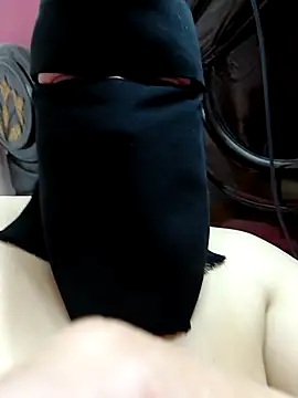 Warda Egy online show from 03/27/26, 09:54