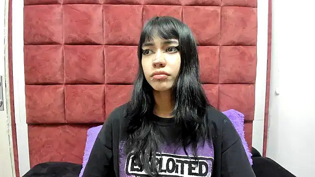 DAKOTALUCIFENA online show from 02/28/26, 02:22